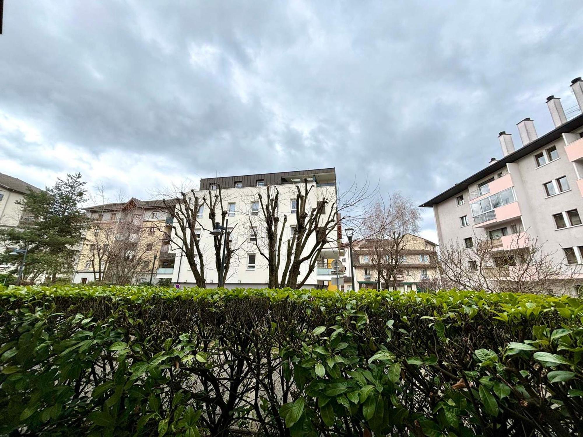 T1 Confortable A 2 Pas Du Centre D'Annecy Avec Parking Et Terrasse - Fr-1-432-44 Luaran gambar