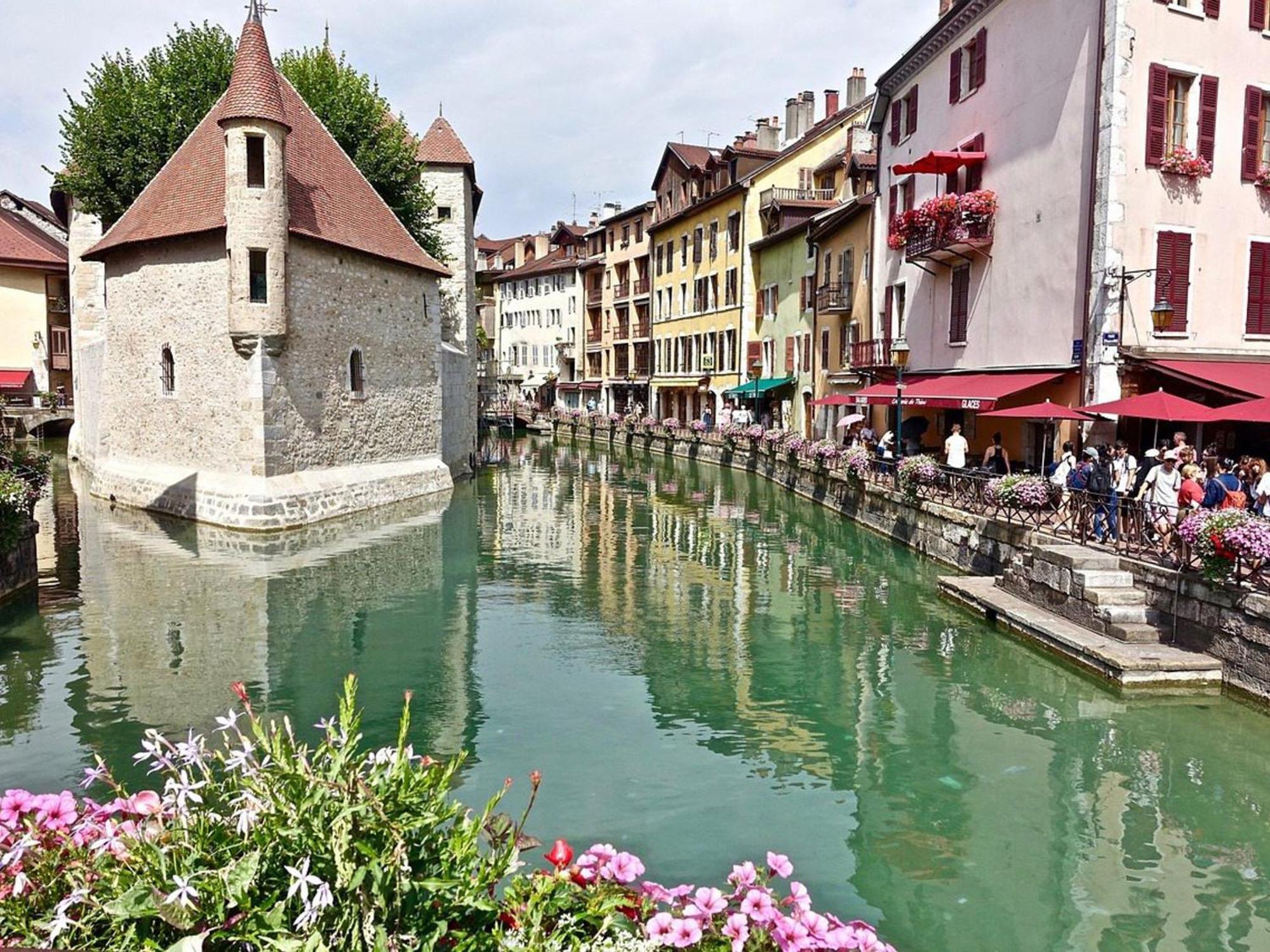 T1 Confortable A 2 Pas Du Centre D'Annecy Avec Parking Et Terrasse - Fr-1-432-44 Luaran gambar